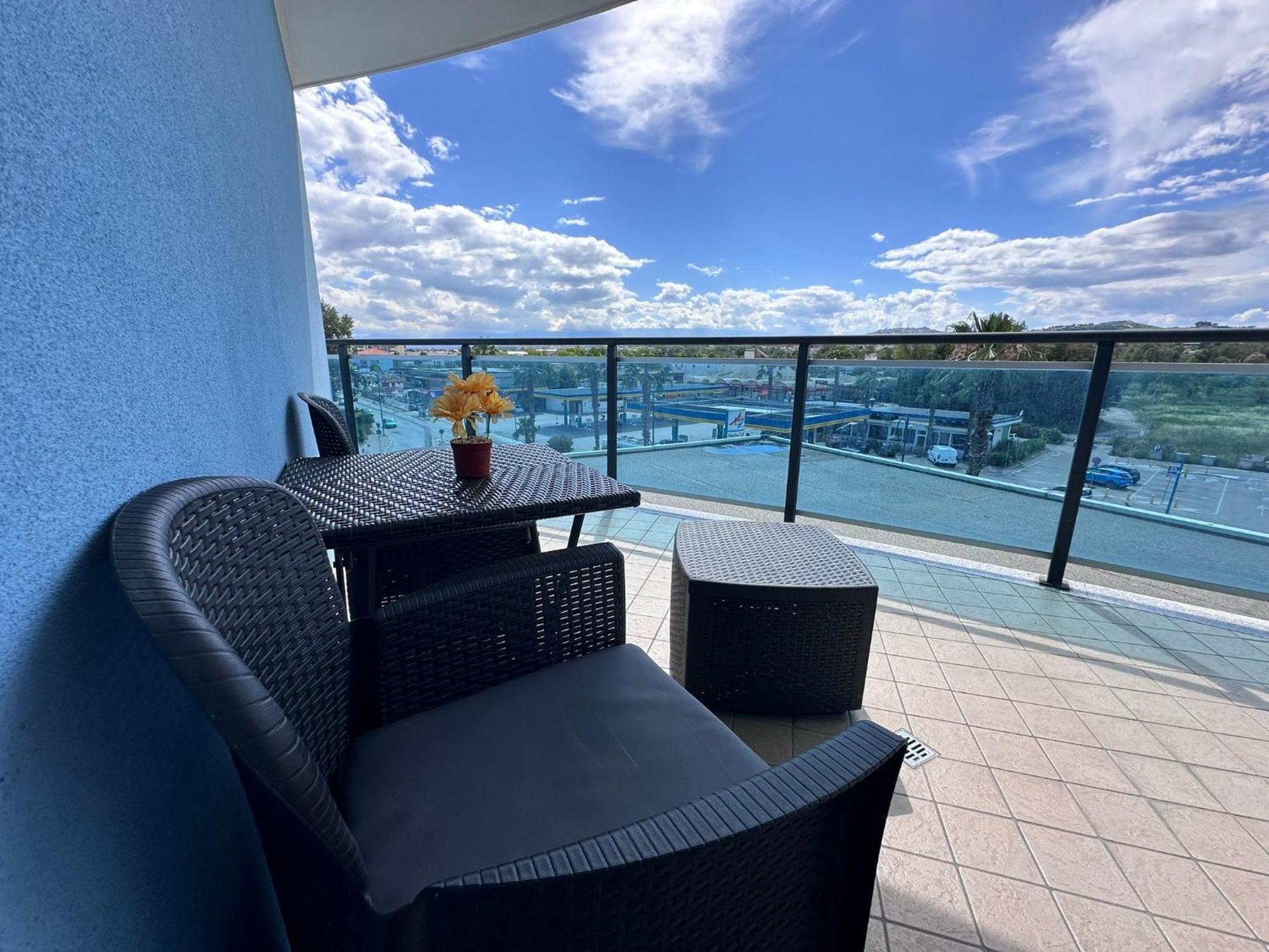 B&B Palazzo Del Toro Montesilvano Marina Zewnętrze zdjęcie